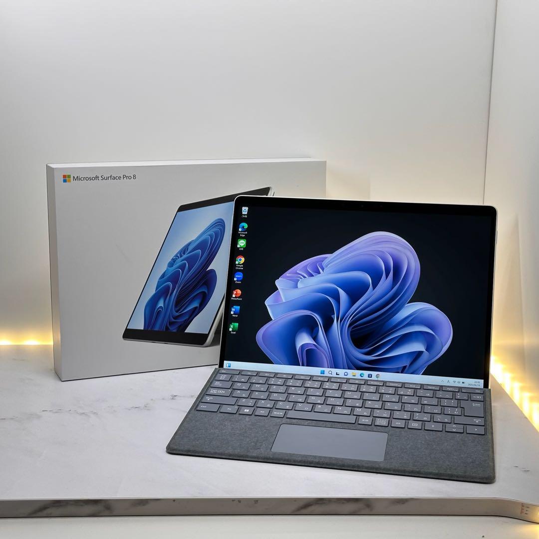 【BT100/準新品】　Surface Pro8 i5/8/256 Office