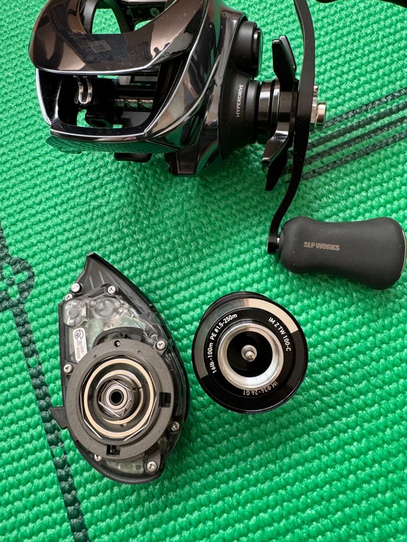 ダイワ ベイトリール 25IM Z TW 100XHL-C (左) アベイル - メルカリ