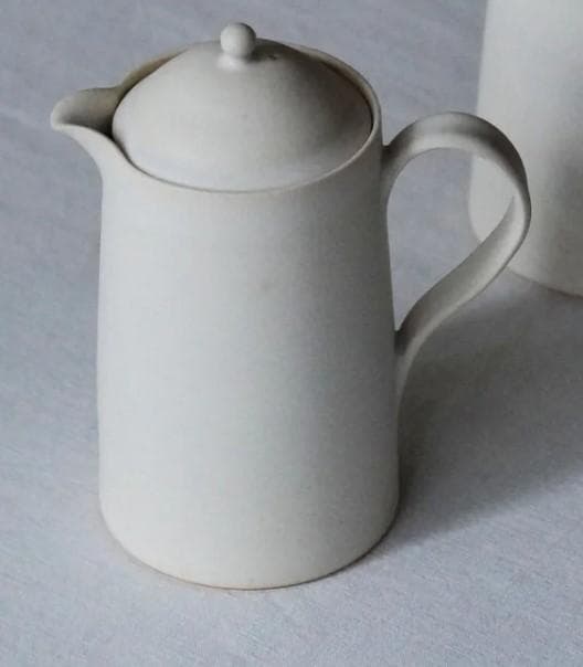 新品】大和田友香 蓋付きピッチャー・カップ&ソーサー 2客 白マット