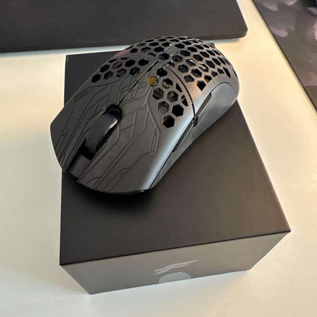 Finalmouse ULX Competition L Classic - メルカリ