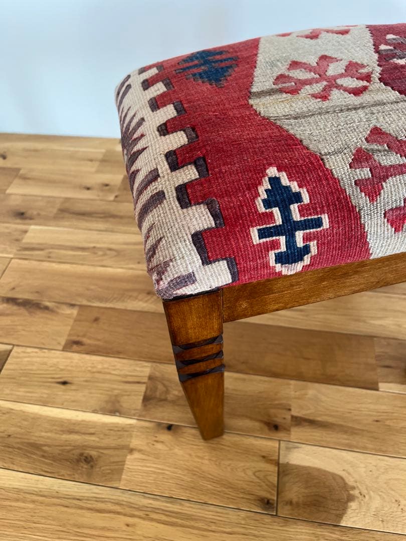 オールドキリム 木製 オーク材 猫足 スツール 椅子 - メルカリ