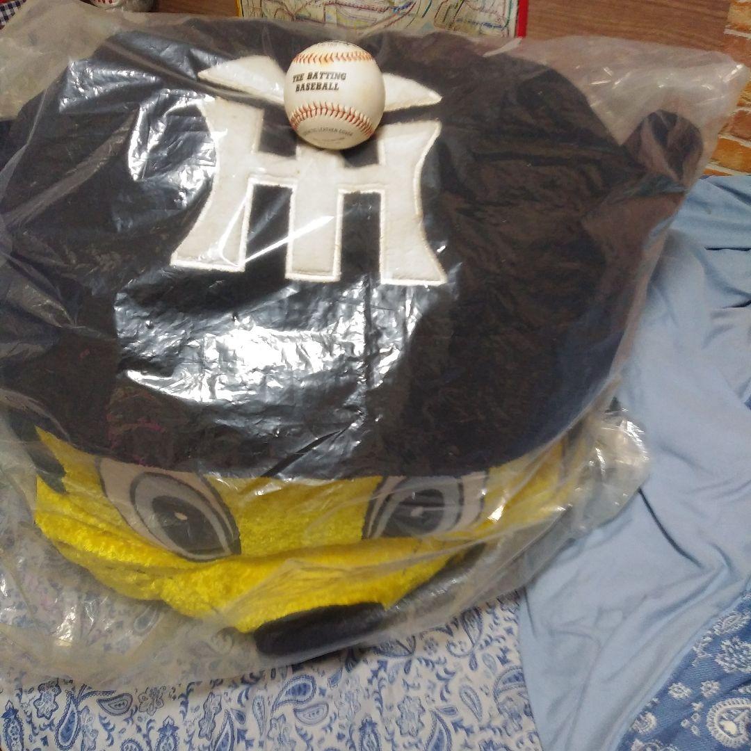 阪神タイガーストラッキー特大顔クッション横75cm縦75cmぐらい - メルカリ