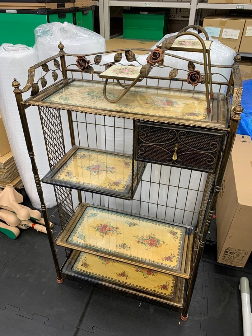 アンティーク家具　ラック　インテリア　花柄　メタルラック BWE5218C0002_l_a001.jpg