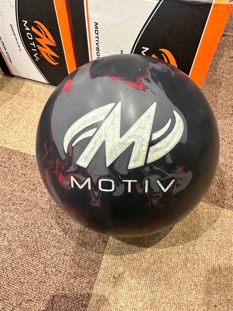 MOTIV ジャッカルオニキス 15ポンド ボウリングボール - メルカリ