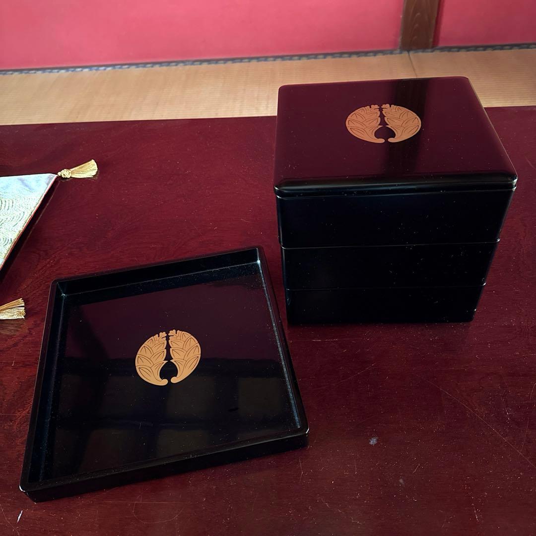 重箱　家紋入り　セット　アンティーク　お重　おせち　正月 3COINS】のお重箱で、我が家の進化系おせち！ | おいしいもの発見