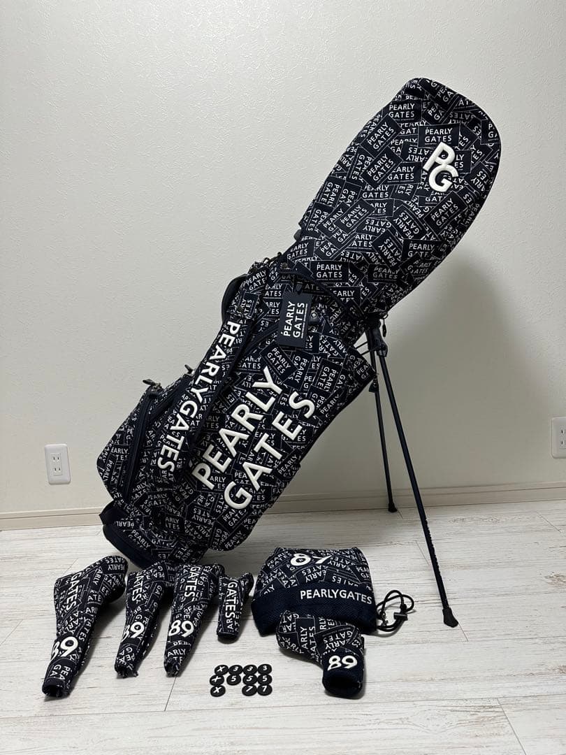 パーリーゲイツ ステッカー柄 スタンドキャディバッグ ヘッドカバーセット PEARLY GATES（パーリーゲイツ） PEARLY GATES WAPPENSMILY Matte