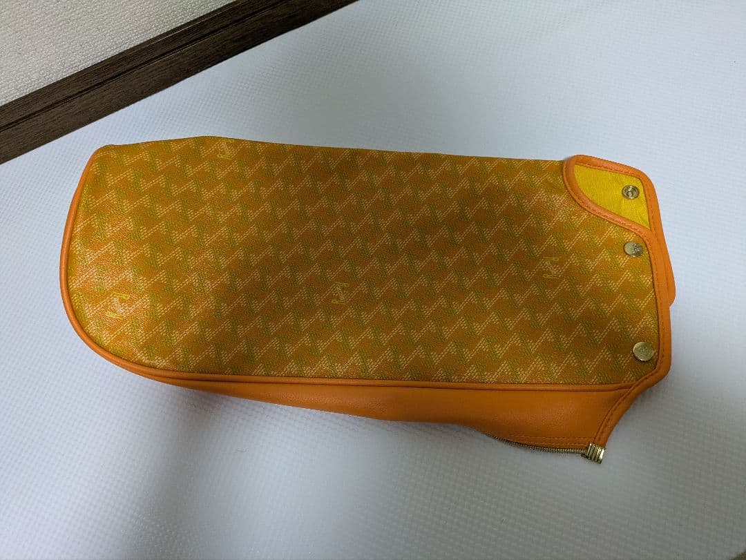 レザレクション クラブケース サイン入り - メルカリ