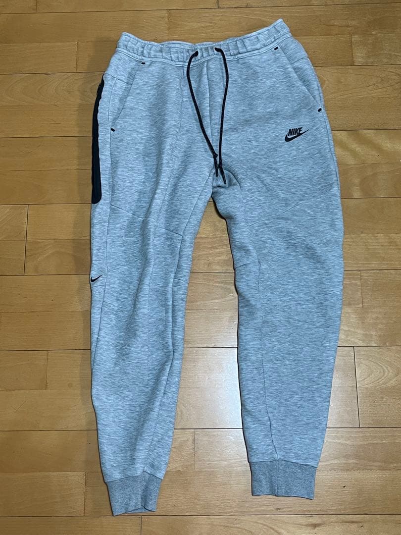 NIKE テック　ズボン Nike Tech Men's Woven Trousers. Nike ID