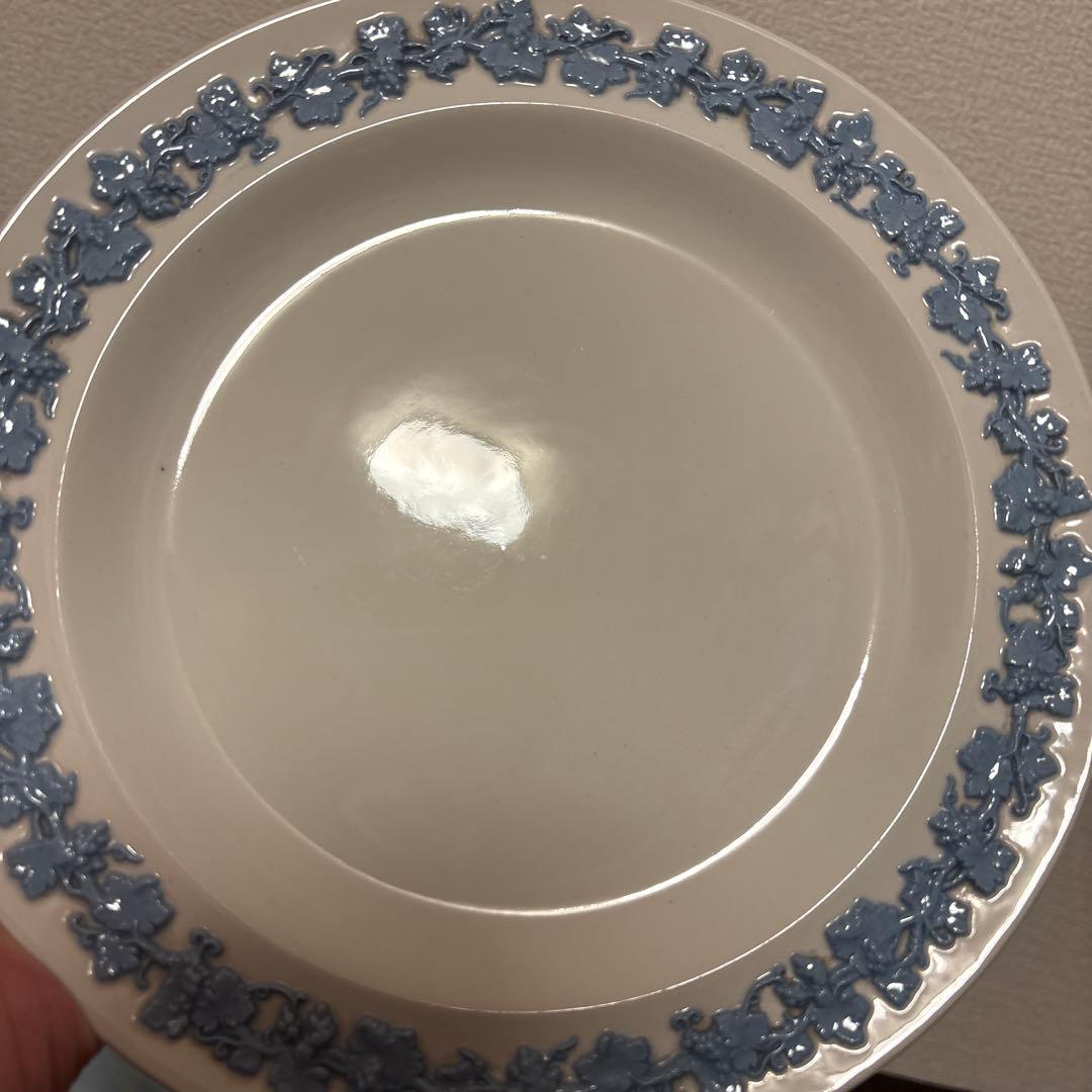 ウェッジウッド　エンボスド　クイーンズウェア　デザートプレート　20.5cm