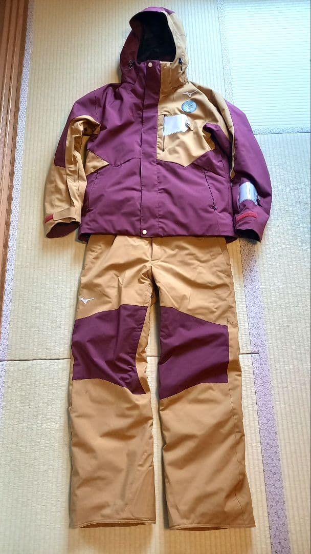 MIZUNOミズノ　希少カタログ外クルーモデル上下　サイズL cat27_special01_260226.jpg