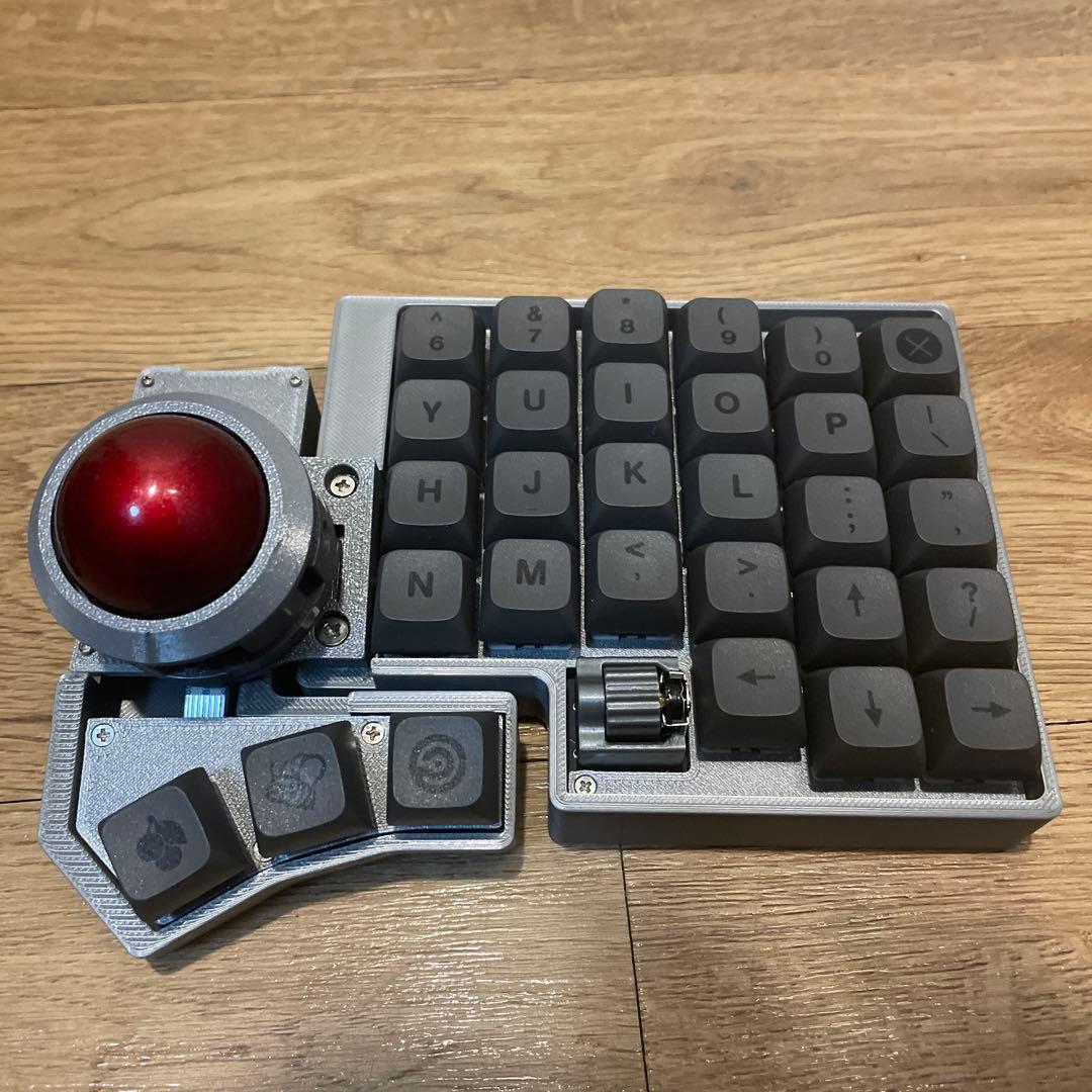 CCK-BALL 角度調整可能 分割トラックボール キーボード ZMK/QMK - メルカリ