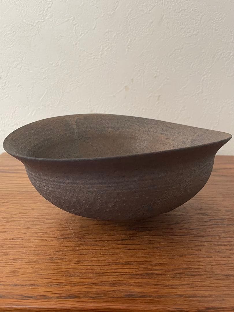 新品未使用 冨部咲喜子 たわみ鉢 陶器鉢 y鉢 未使用新品 y鉢 大鉢 冨部咲喜子｜Yahoo!フリマ（旧PayPayフリマ）