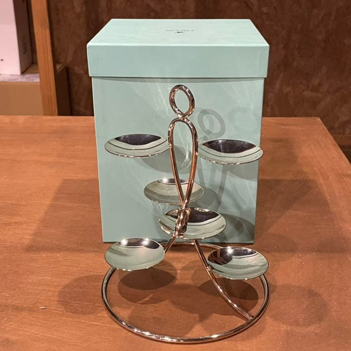 マカロンタワー6皿、フランス・エルキューイ - メルカリ