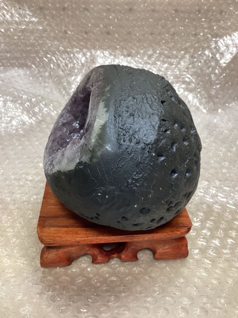 ウルグアイ産　アメジストドーム 1.85kg