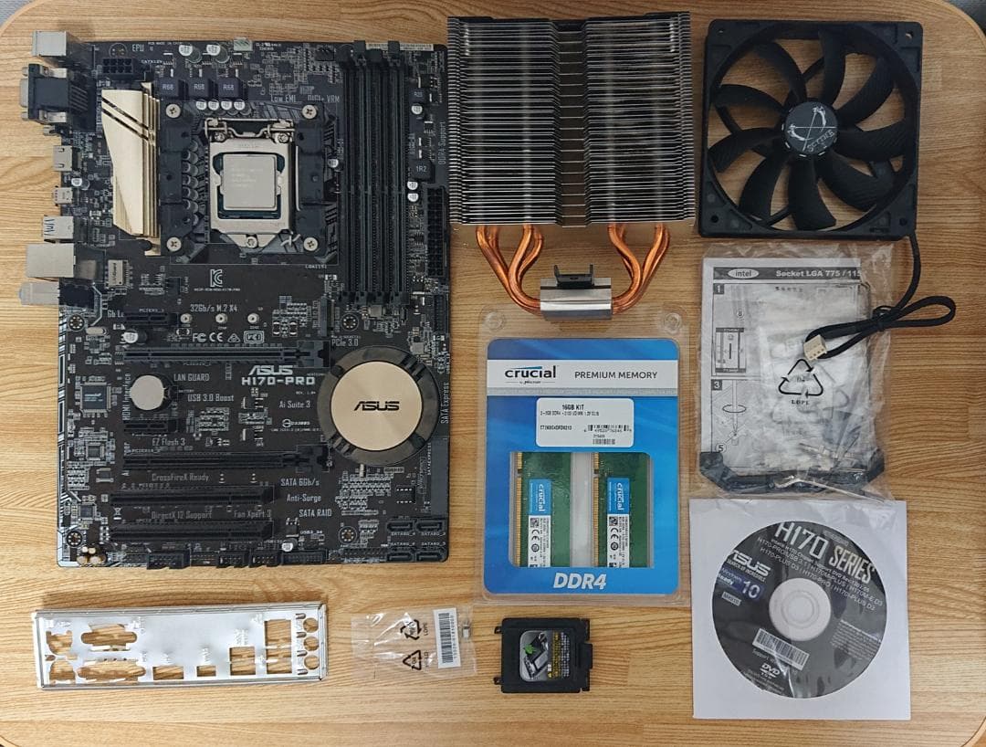 CPU, マザーボード, メモリ, CPUクーラー【まとめ売り】 巨大な空冷CPUクーラーが実装できるB760Mゲーミングマザーボード、「NH