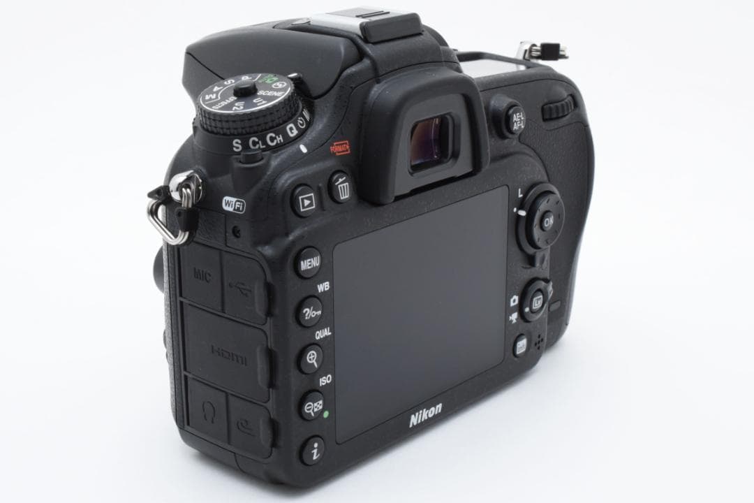 ほぼ新品 ニコン Nikon D7200 ボディ 《ショット数709回》1109