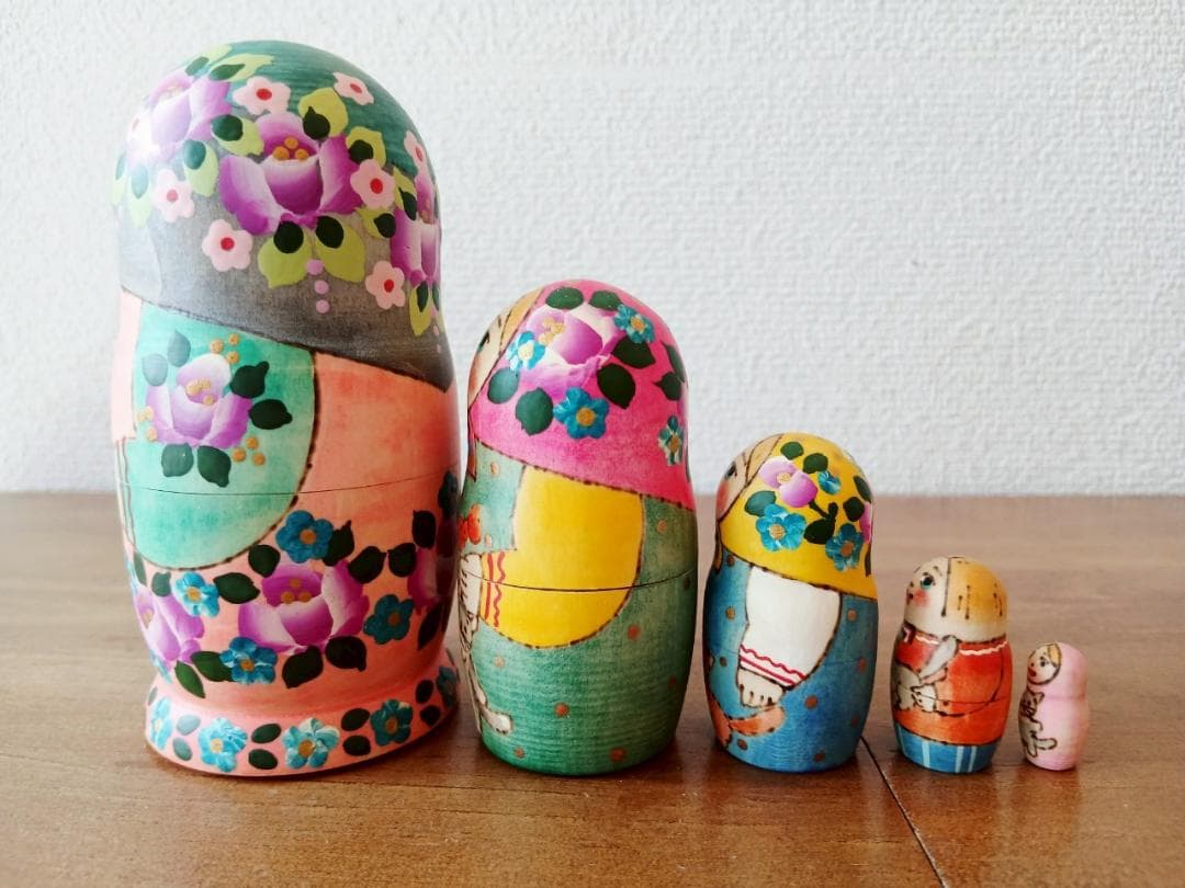 LYH058】 北欧ロシア雑貨、マトリョーシカ【3匹の猫】リューバ作