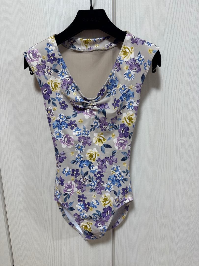 [新作完売] Stina レオタードM