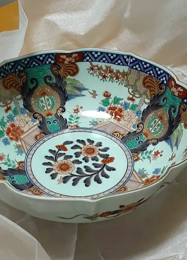 美品☘️有田焼 弥左衛門窯 金彩染錦☘️元禄みやび 輪花大鉢 26.5cm