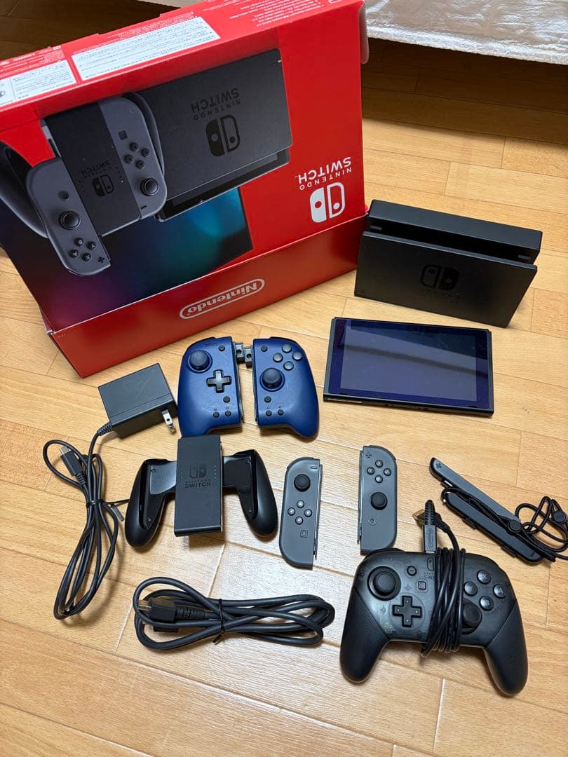 Nintendo Switch 本体 ブラック 付属品完備 Amazon.co.jp: Nintendo Switch (ニンテンドースイッチ) 本体 【Joy