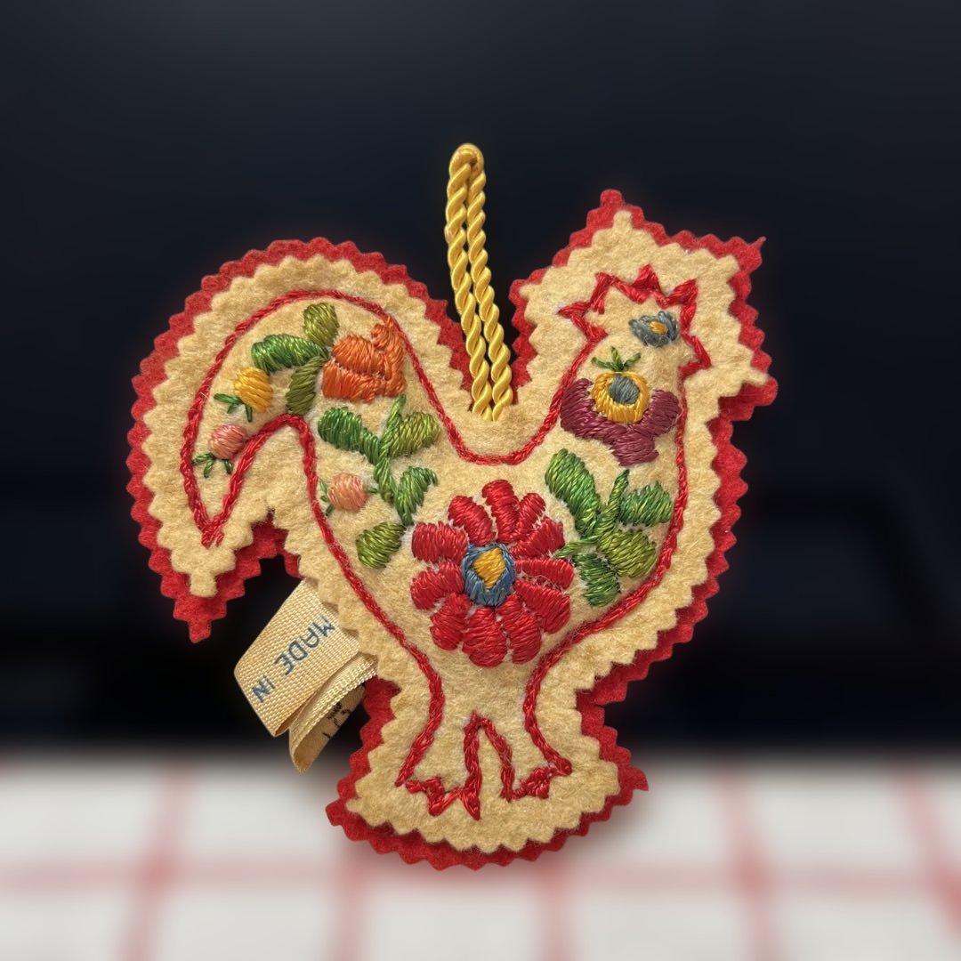 ハンガリー刺繍 フェルト 壁飾り アンティーク - メルカリ