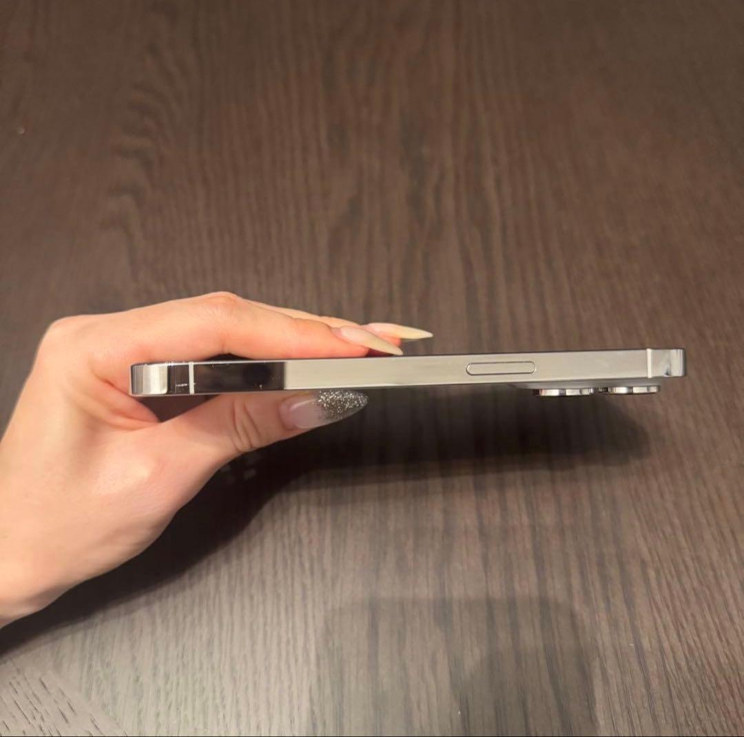 iPhone 14 Pro ゴールド 本体　128GB Simフリー iPhone 14 Pro 128GB - ゴールド（SIMフリー）[整備済製品] - Apple