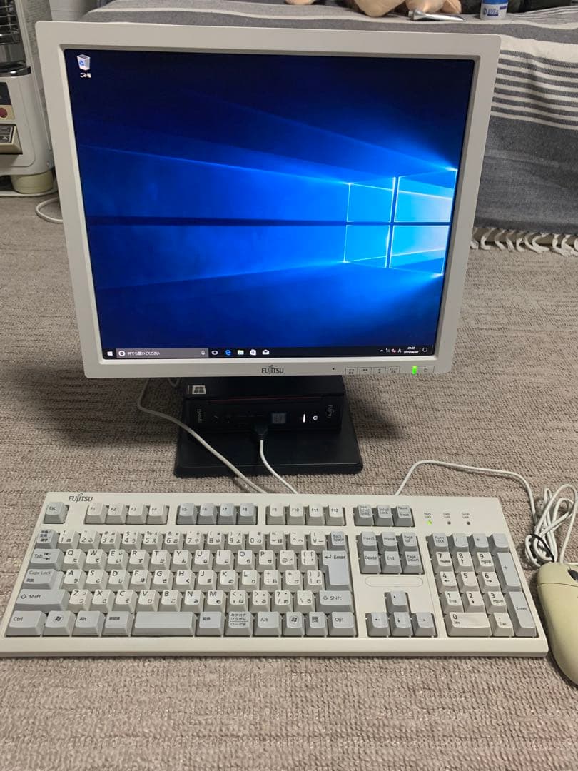 Fujitsu ESPRIMO Q556/R Core i5 10Pro ① 富士通 【即納パソコン】ESPRIMO Q556/R(SSD新品) 【中古パソコン直販