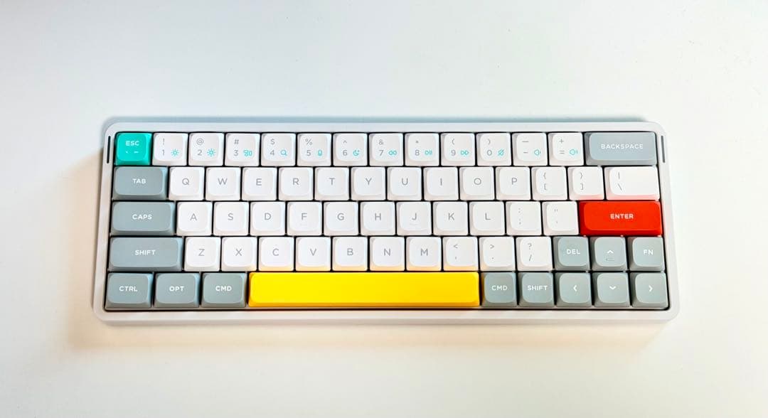 NuPhy Air60 V2 ワイヤレスキーボード ホワイト Amazon.com: nuphy Air60 V2 Portable Wireless Keyboard 60% Low