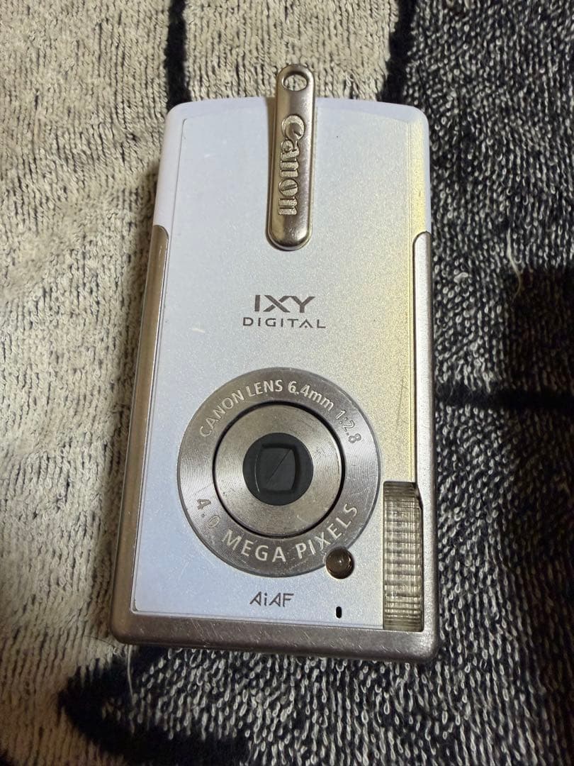 Canon IXY DIGITAL 4メガピクセル 動作確認済」Canon IXY DIGITAL 4.0メガピクセル - メルカリ