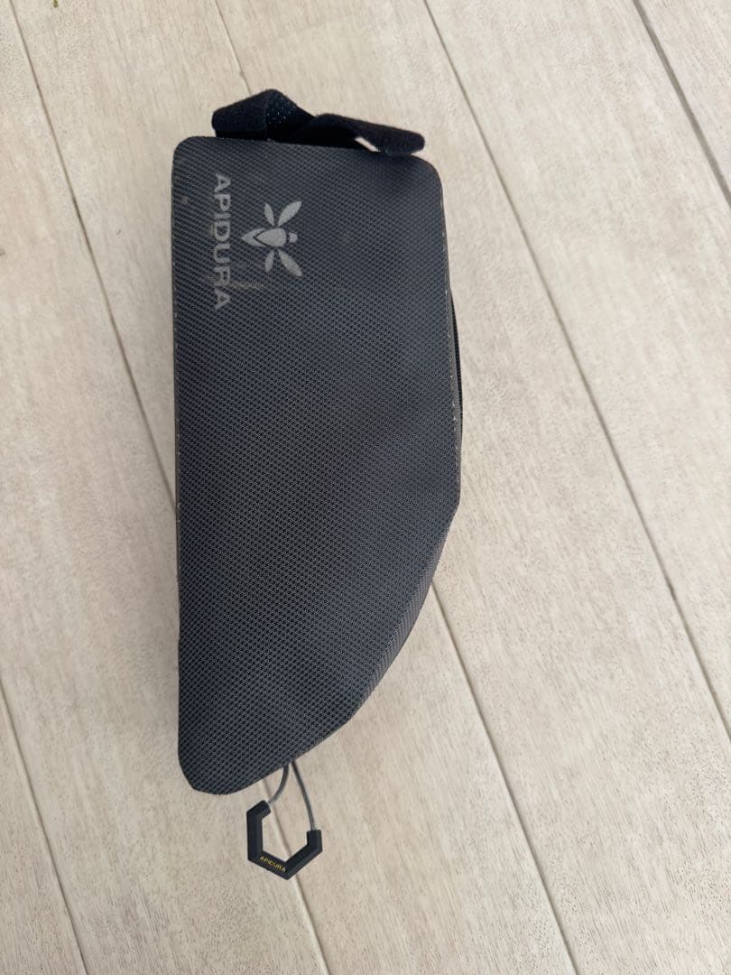 APIDURA  車体装着バッグ　オマケ付き