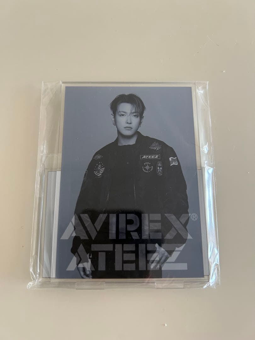 ☆匿名配送☆AVIREX ATEEZ アクスタ【ホンジュン】 - メルカリ