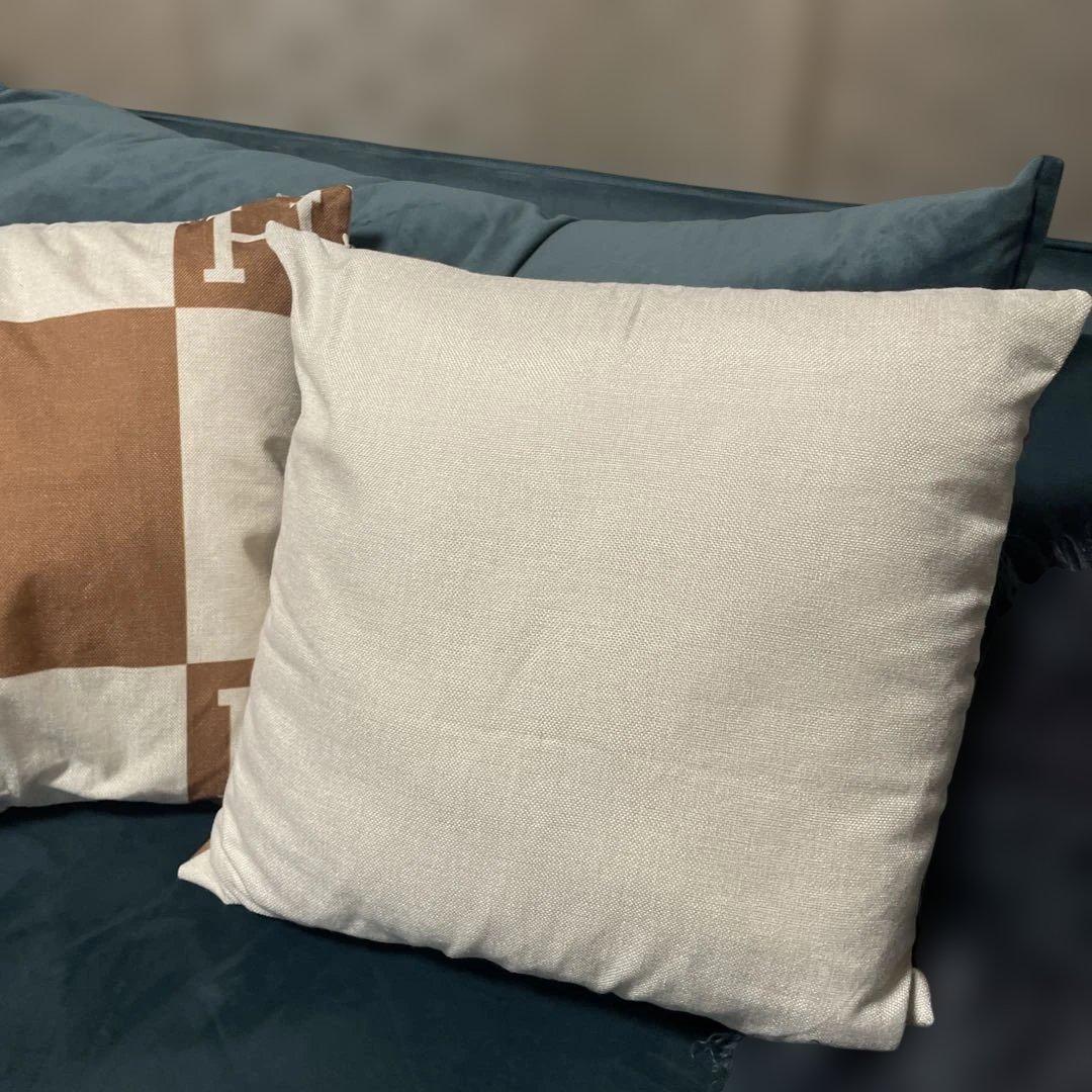 Hロゴ入りチェック柄クッションカバー 2枚セット - メルカリ