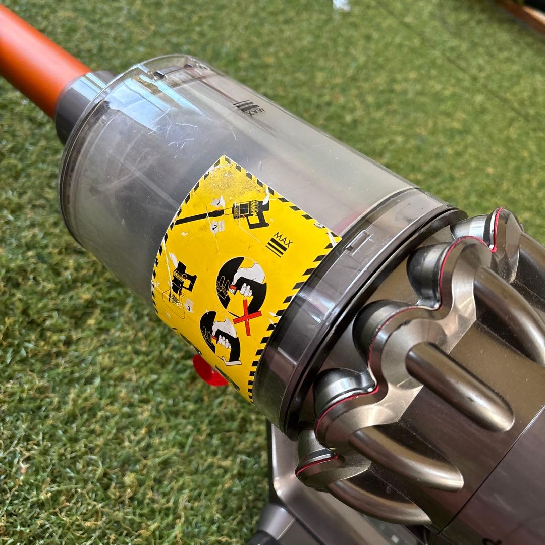 ジャンク品 ダイソン スティッククリーナー v10本体 - メルカリ