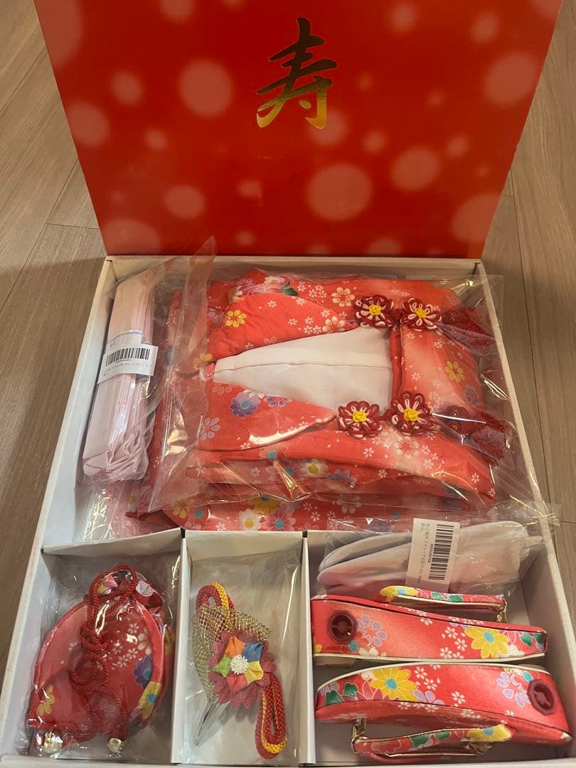 七五三　三歳用　正絹被布・着物・長襦袢・小物セット 中古 七五三 正絹 3歳女児用 祝い着 着物 長襦袢 お被布 3点セット