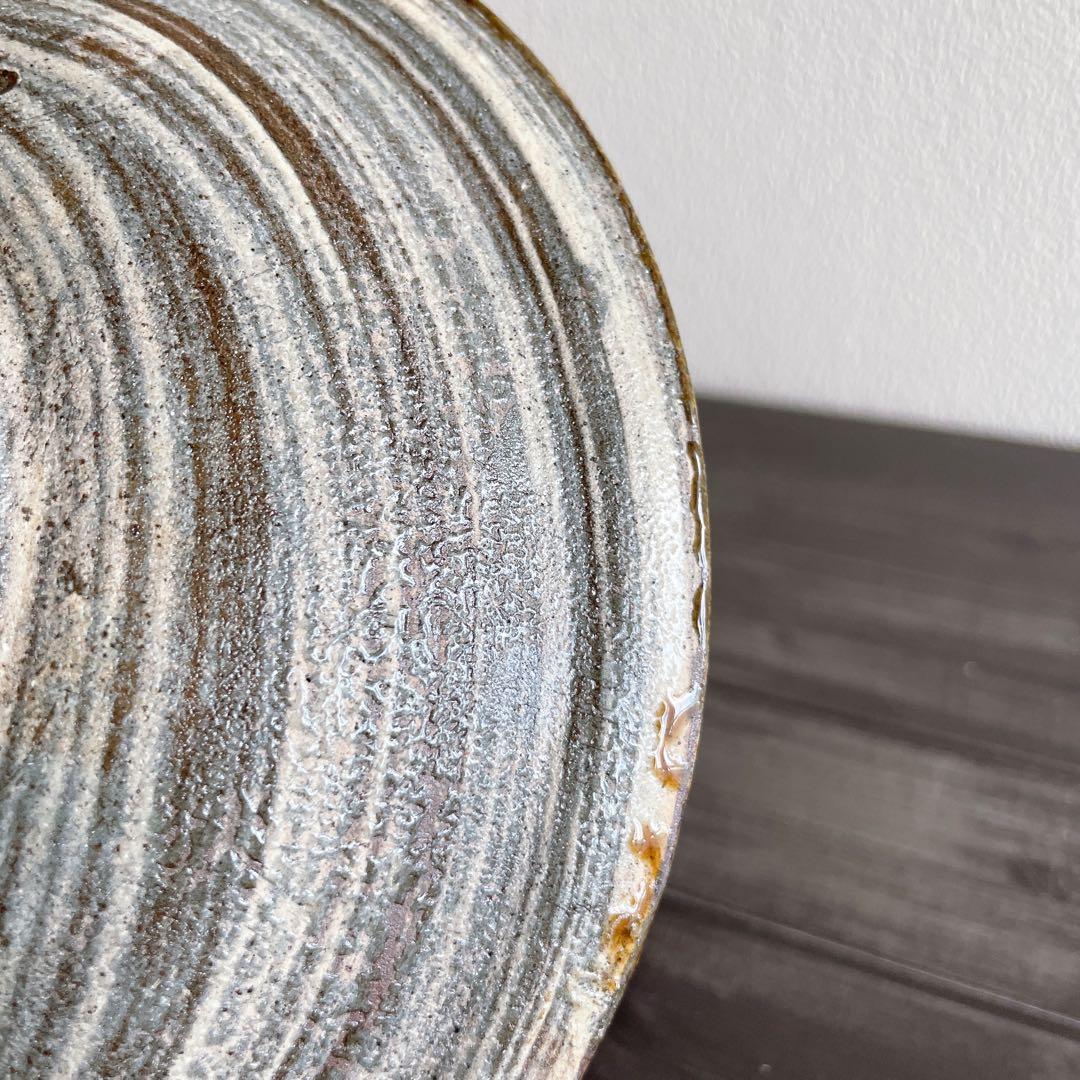 金城次郎 六寸皿 刷毛目線彫 魚文 魚紋 壺屋焼 やちむん 沖縄 民藝