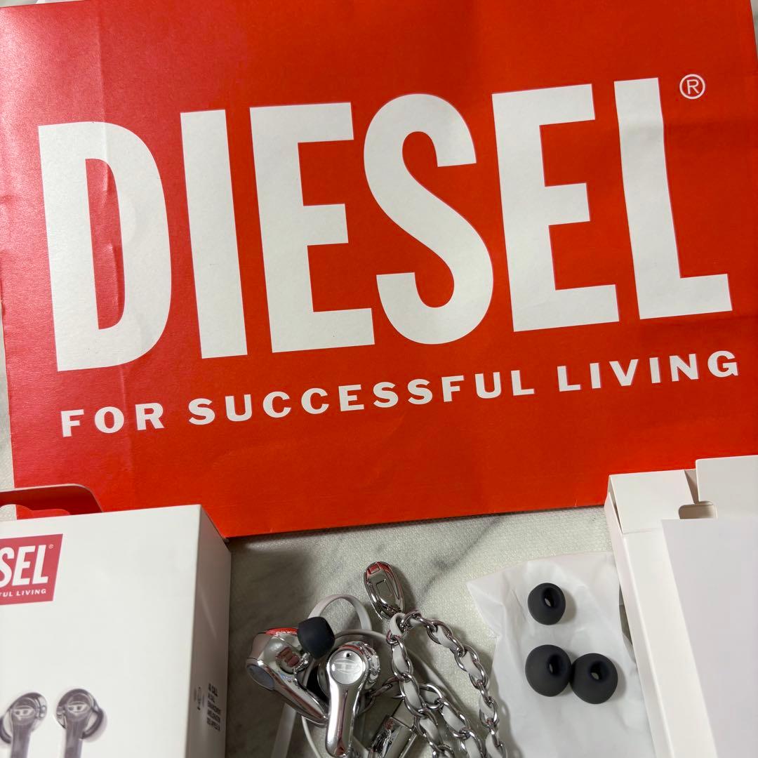 DIESEL Wired Earbuds チェーンデザイン - メルカリ