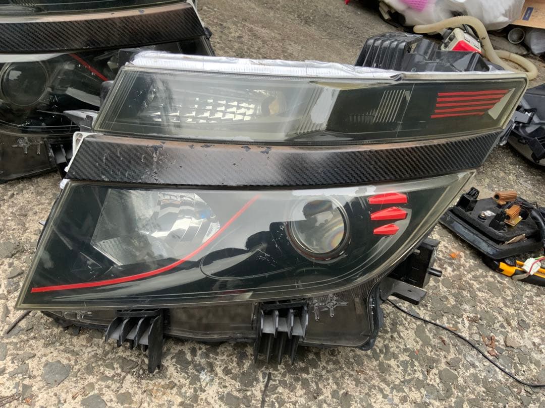 ニッサン エルグランド TE52 ヘッドライト 左右セット - メルカリ