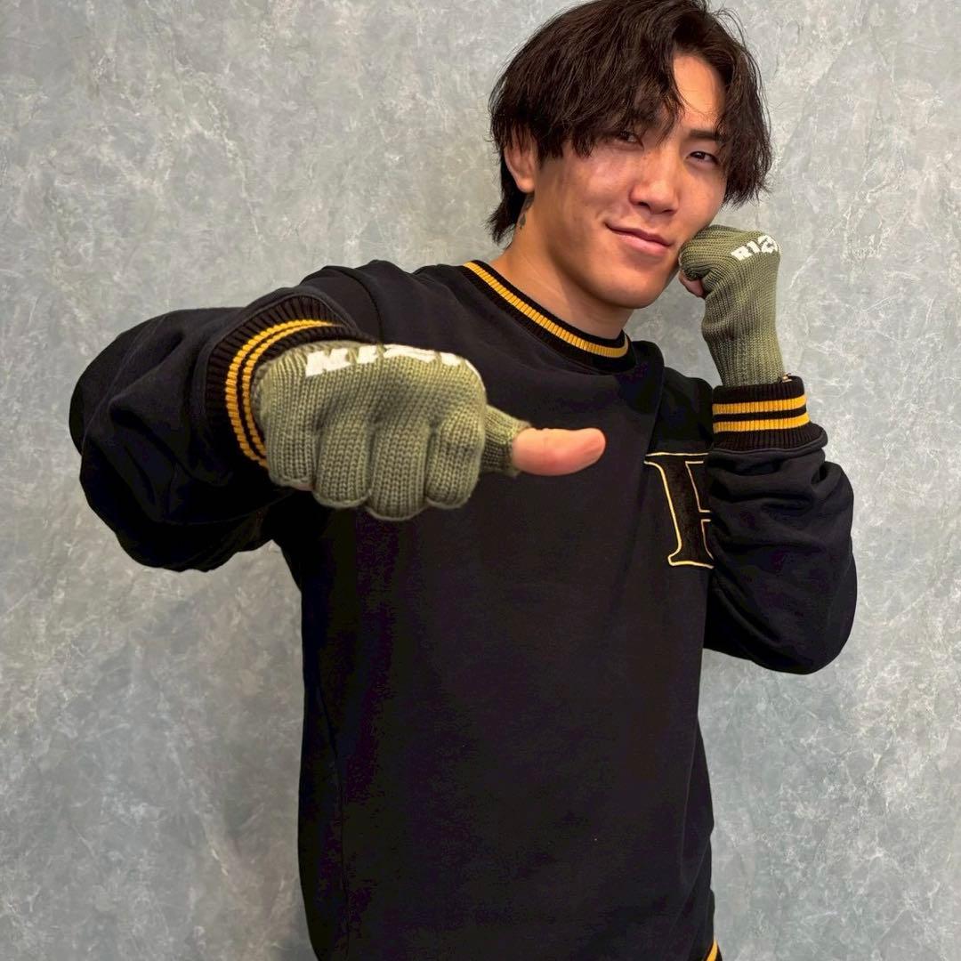 最*高様 先着1000個限定‼️RIZIN オープンフィンガー手袋 - メルカリ