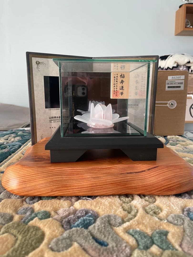 エクセルヒューマン 山梨県水晶美術彫刻 福寿蓮華 10万➡️8万、更にお