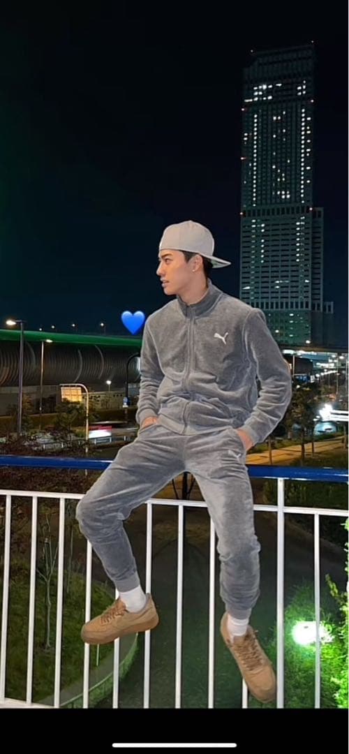 しょーきち着用 廃盤PUMA グレー ベロア セットアップ - メルカリ