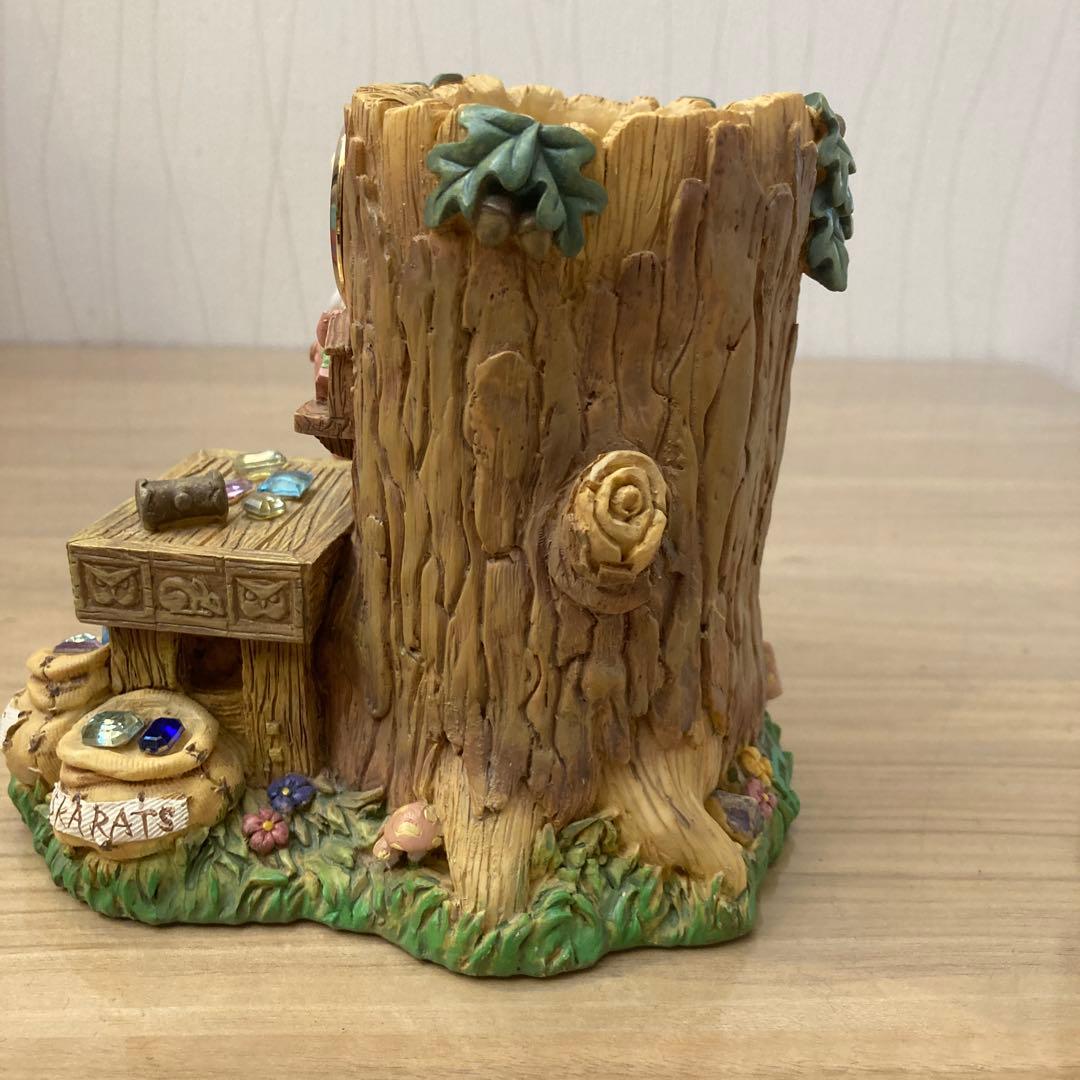 ディズニー 白雪姫小人(先生)時計付き小物入れ花瓶フィギュア - メルカリ