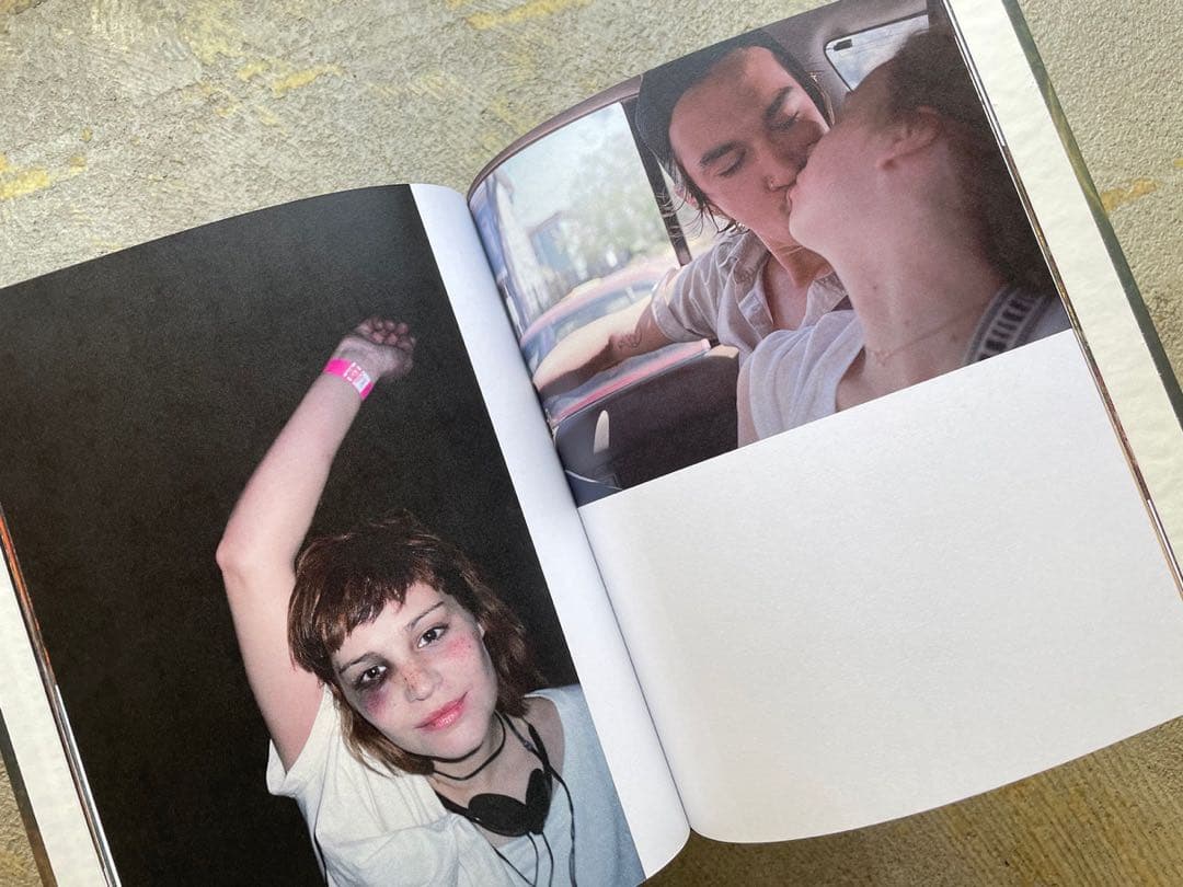 絶版‼️ Chad Moore 写真集 - メルカリ