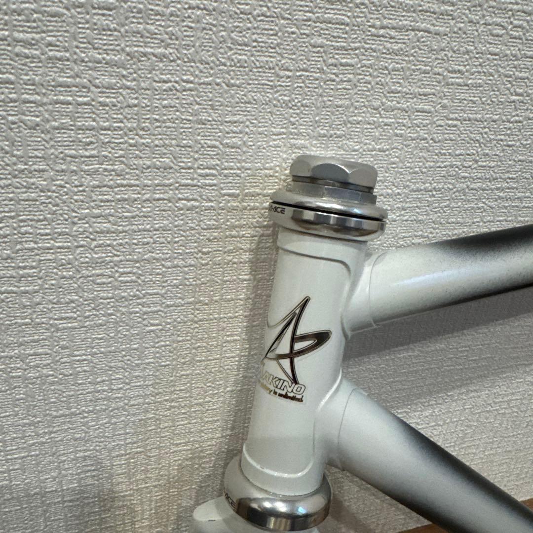 MAKINO シングルスピードフレーム ホワイト/ブラック MAKINO シングルスピード : この道のさきには