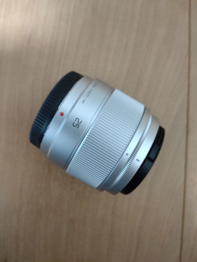 LUMIX G 25mm H-H025 単焦点レンズ　シルバー カメラレンズ LUMIX G 25mm/F1.7 ASPH. LUMIX（ルミックス） シルバー