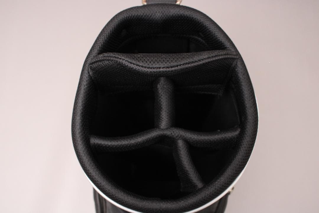 美品 アディダス キャディバッグ《8.5型》カート 5分割 軽量 ブラック