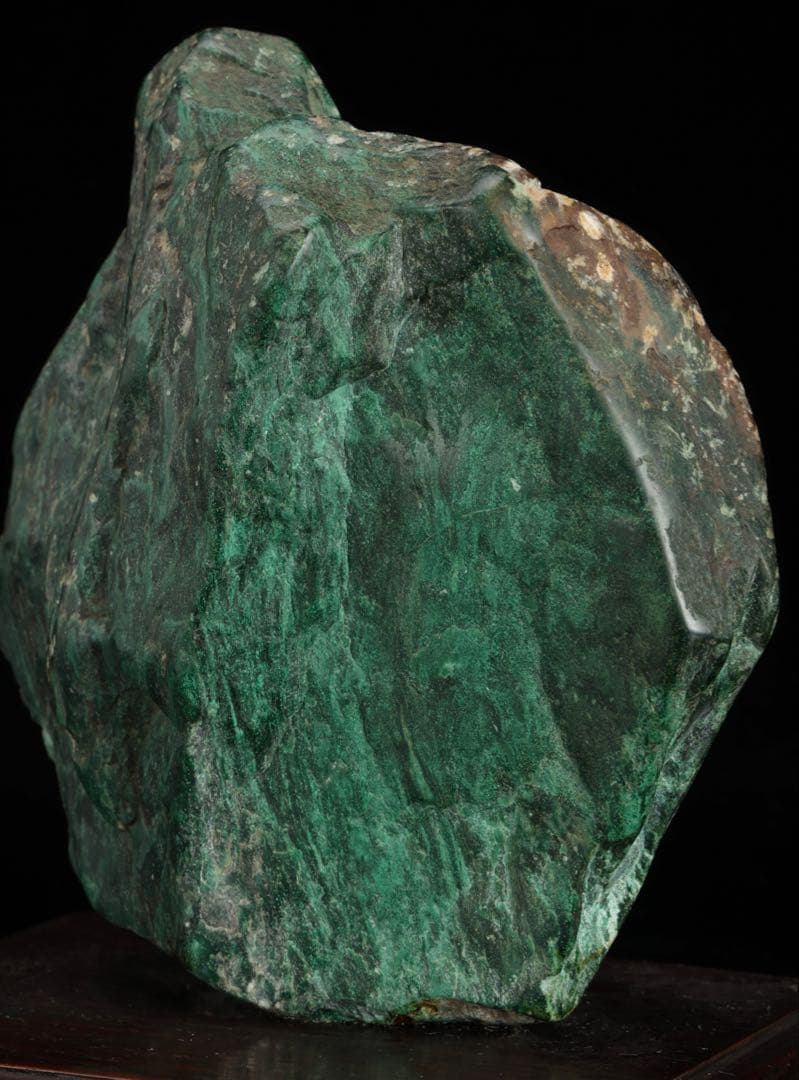 孔雀石 天然マラカイト 台座付 1.3kg 原石 鑑賞石自然石 パワーストーン