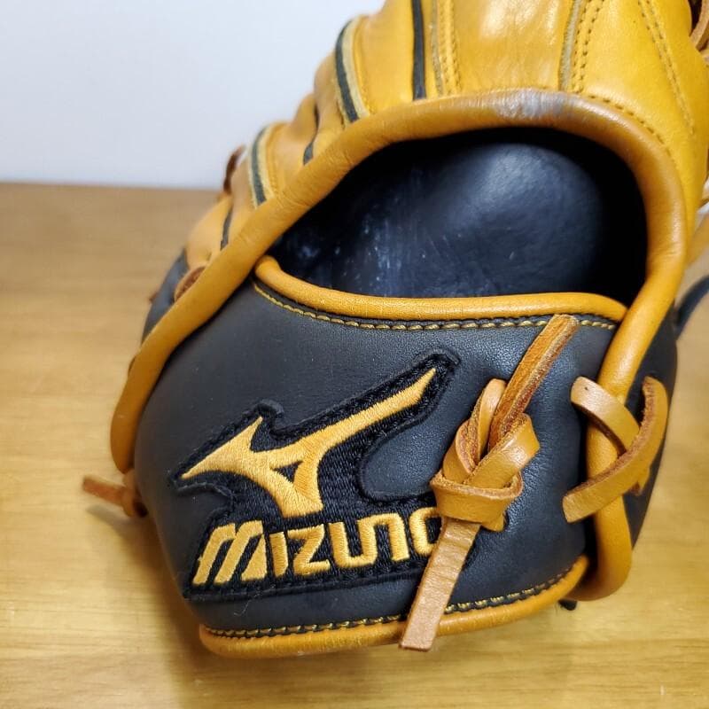 ミズノ チッパー・ジョーンズモデル グローバル版 内野用 軟式グローブ