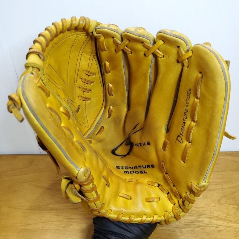 NIKE ナイキ ダルビッシュモデル Dシグネチャー 投手用 軟式グローブ