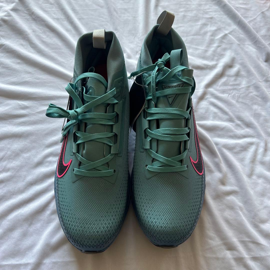 値下げ 新品未使用 30.0cm ナイキインフィニティ ツアーGTXゴアテックス