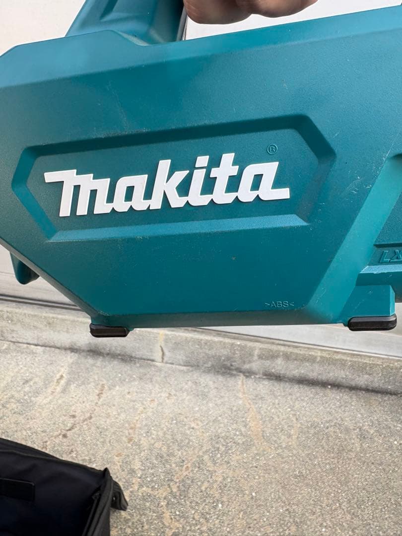 マキタ 充電式クリーナー CL184D（本体・付属品・バッグセット）